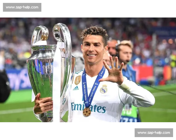 《回顾皇马经典之战：巅峰对决与历史性胜利的精彩瞬间》